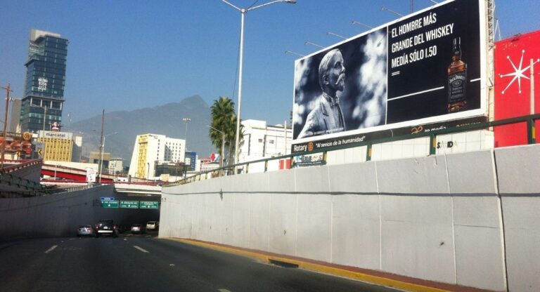 ¿Cuáles son las ventajas de la publicidad exterior?